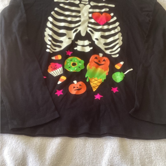 Shirt - Picture 3 of 6